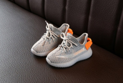 Кроссовки с неоновой подошвой KRSW34